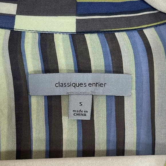 Classiques Entier 100% Silk Sheer Collared Button Down Shirt Women’s Small - Picture 3 of 13